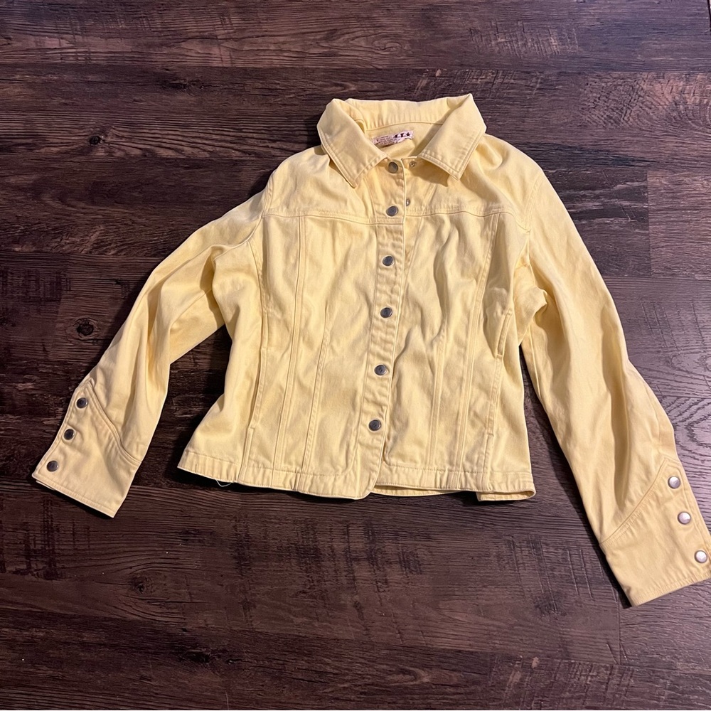 Light pastel Yellow Button-Up Jacket collar Large AMI cotton blend snap closure